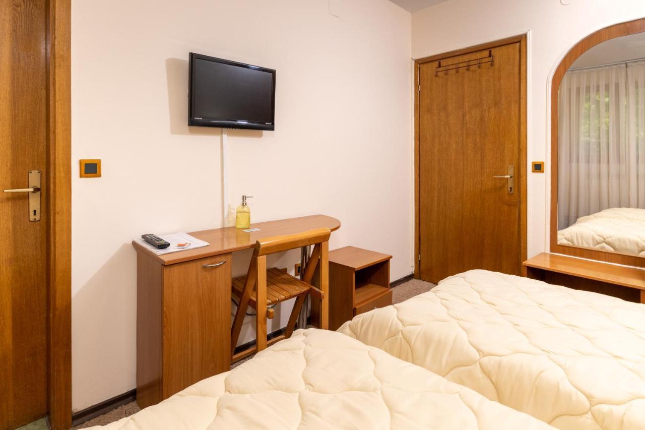 Hotel Kanet Skopje Eksteriør bilde