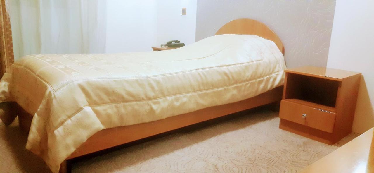 Hotel Kanet Skopje Eksteriør bilde