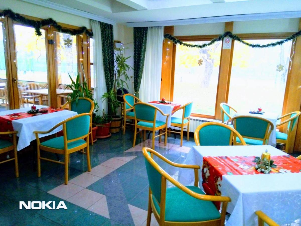 Hotel Kanet Skopje Eksteriør bilde