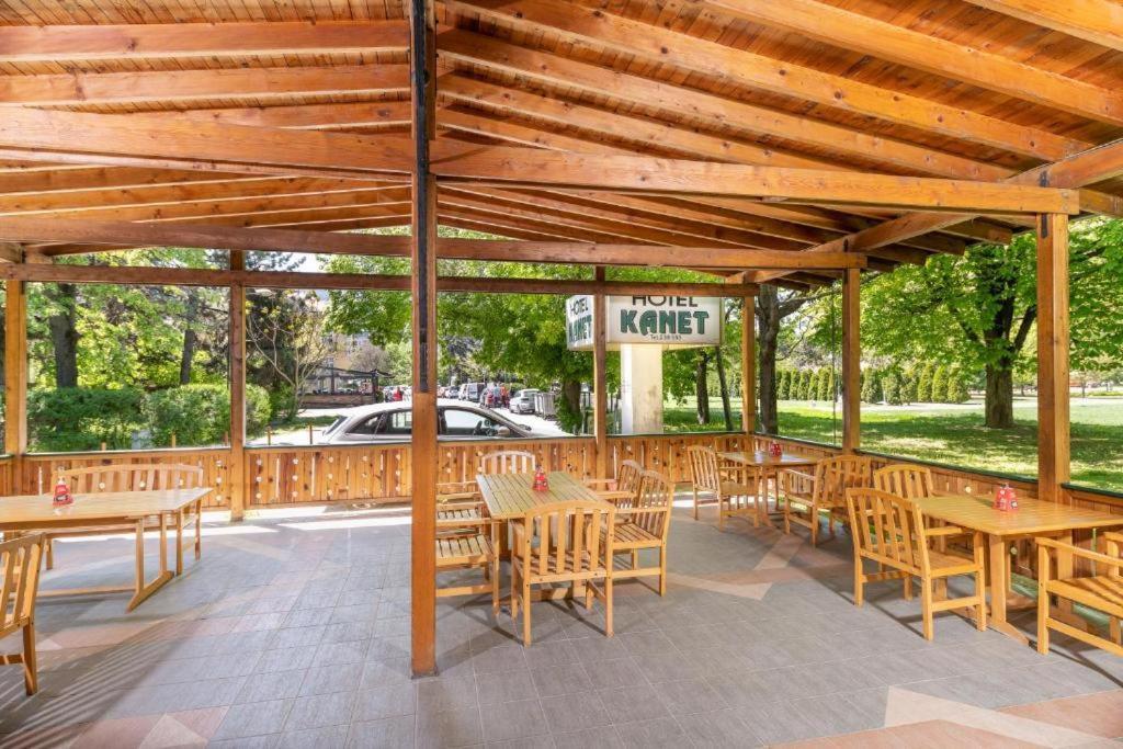 Hotel Kanet Skopje Eksteriør bilde