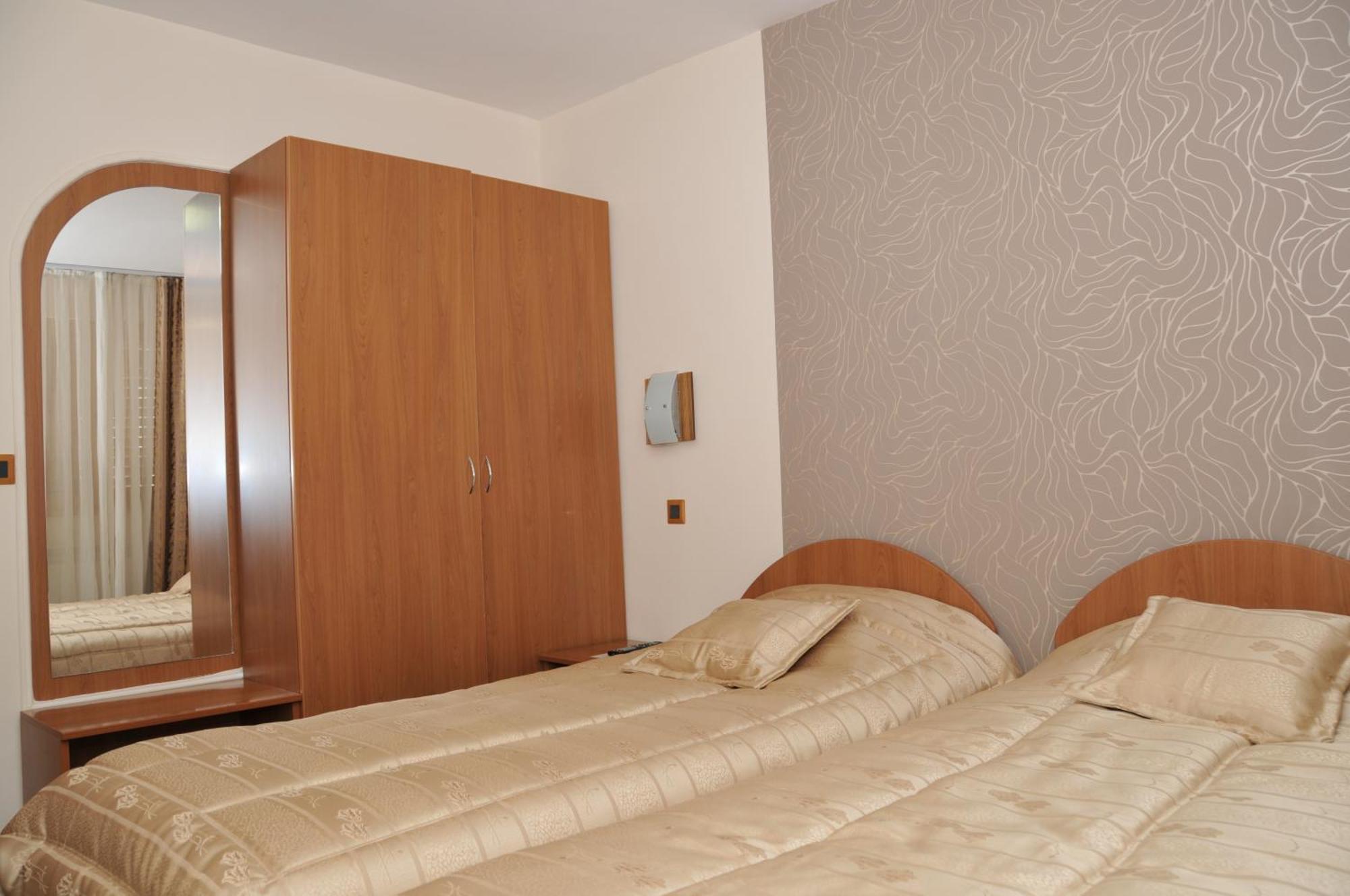Hotel Kanet Skopje Eksteriør bilde