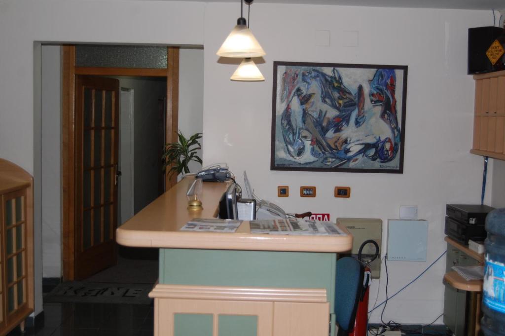 Hotel Kanet Skopje Eksteriør bilde