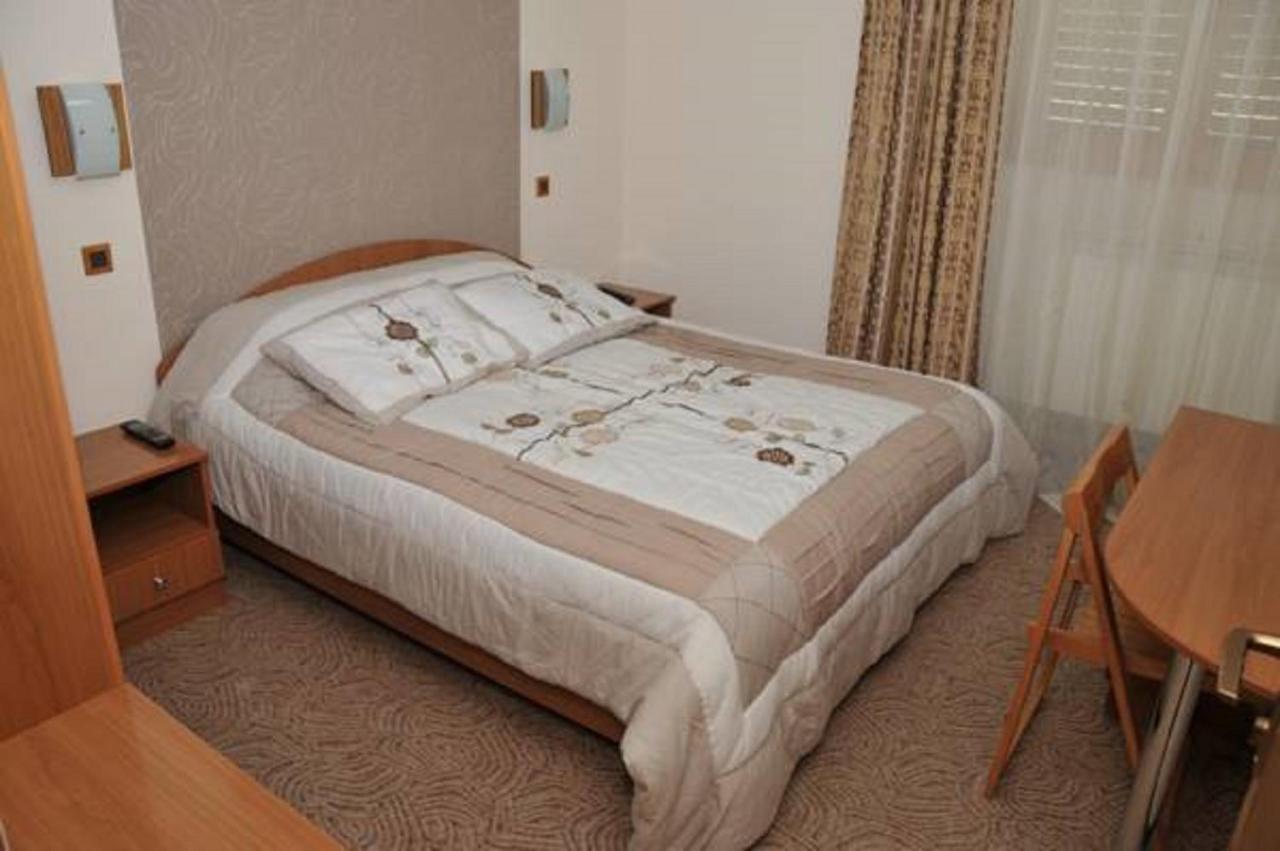 Hotel Kanet Skopje Eksteriør bilde